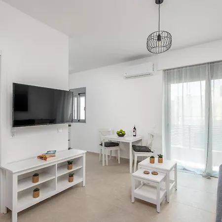 Rhodes Retreat & Getaway Apartment